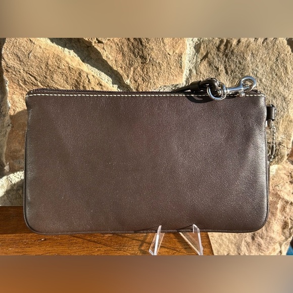 Coach Soho Brown Leather Large Wristlet Clutch F40574 NWT - Picture 12 of 17